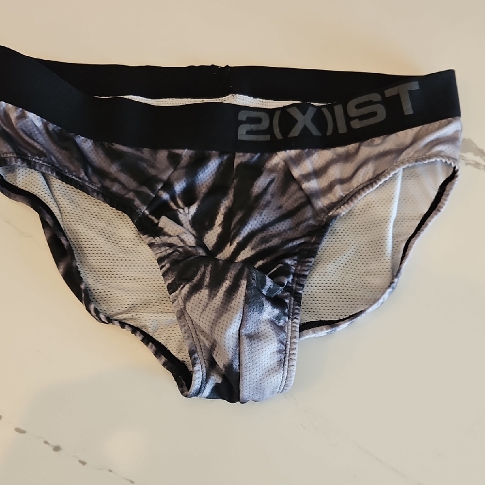 2(X)IST Black and Gray Briefs M